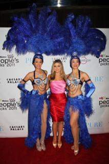 Carmen Electra feet photo thumbnail