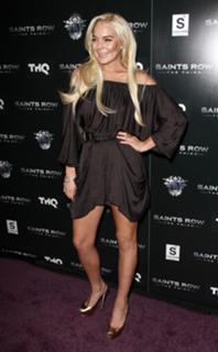 Lindsay Lohan feet photo thumbnail