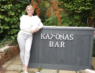 Kerry Katona feet photo thumbnail