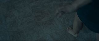 Emilia Clarke feet photo thumbnail