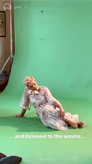 Pink feet photo thumbnail