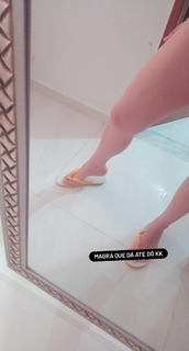 Isa Pes feet photo thumbnail