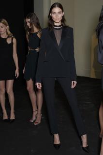 Taylor Hill feet photo thumbnail