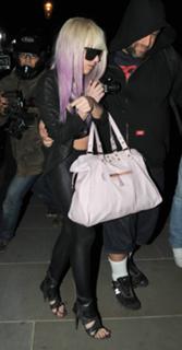 Lady Gaga feet photo thumbnail