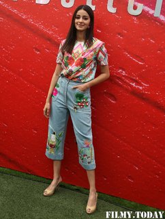 Ananya Pandey feet photo thumbnail