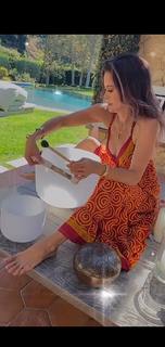 Brooke Burke feet photo thumbnail