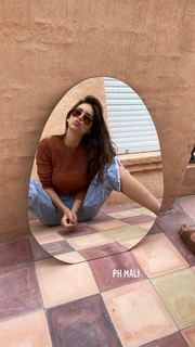 Zaira Nara feet photo thumbnail