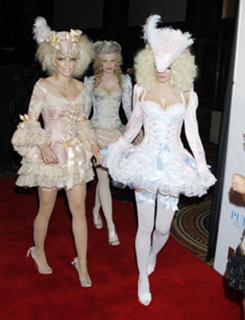 AnnaLynne McCord feet photo thumbnail