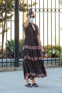 Ashley Tisdale feet photo thumbnail