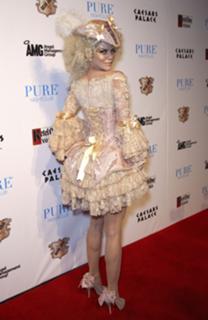 AnnaLynne McCord feet photo thumbnail
