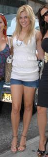 Ashley Roberts feet photo thumbnail