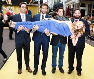 Heather Graham feet photo thumbnail