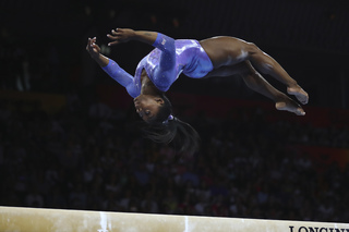 Simone Biles feet photo thumbnail