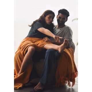 Alia Bhatt feet photo thumbnail