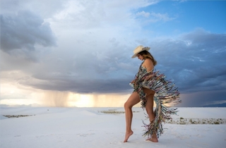 Shantel VanSanten feet photo thumbnail