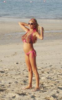 Katie Price feet photo thumbnail