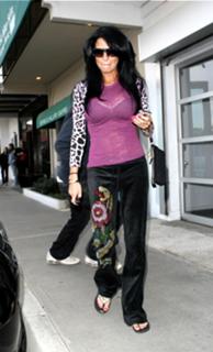 Katie Price feet photo thumbnail