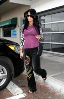 Katie Price feet photo thumbnail