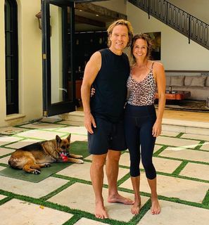 Brooke Burke feet photo thumbnail
