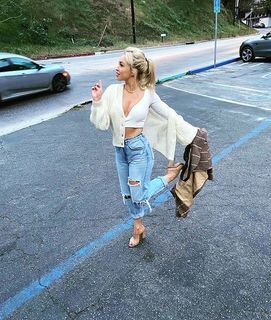 Jorgie Porter feet photo thumbnail