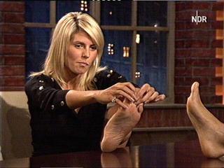 Heidi Klum feet photo thumbnail