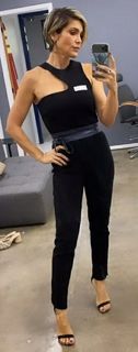 Flávia Alessandra feet photo thumbnail