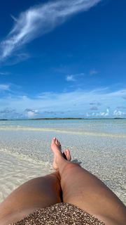 Lindsey Vonn feet photo thumbnail