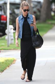 Kristin Cavallari feet photo thumbnail