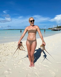 Lindsey Vonn feet photo thumbnail