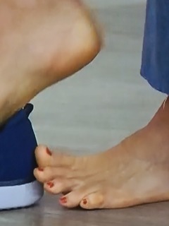 Kerstin Lindquist feet photo thumbnail
