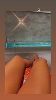 Imogen Thomas feet photo thumbnail