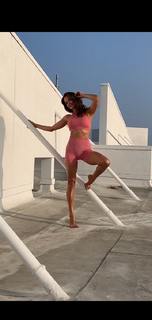 Brooke Burke feet photo thumbnail