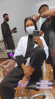 Zaira Nara feet photo thumbnail