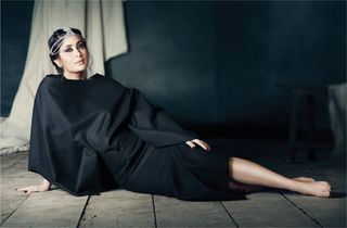 Kareena Kapoor feet photo thumbnail