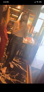 Jannat Zubair Rahmani feet photo thumbnail