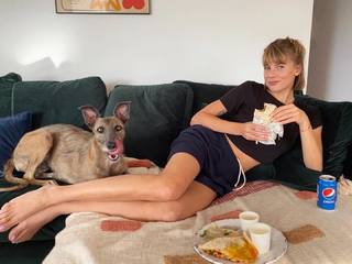 Marta Wierzbicka feet photo thumbnail