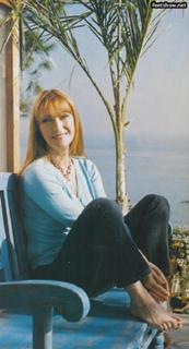 Jane Seymour feet photo thumbnail