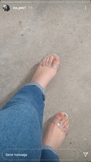 Isa Pes feet photo thumbnail