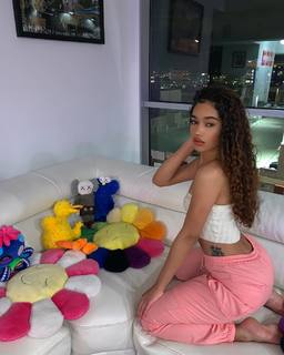 Lala Baptiste feet photo 4