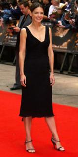 Katie Holmes feet photo thumbnail