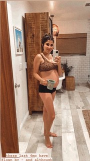 Daniella Monet feet photo thumbnail
