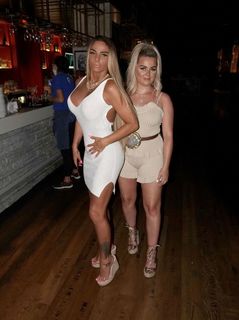 Katie Price feet photo thumbnail