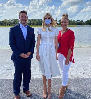 Ivanka Trump feet photo thumbnail