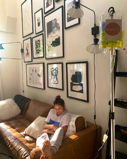 Erin Lim feet photo thumbnail