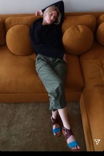 Martha Hunt feet photo thumbnail