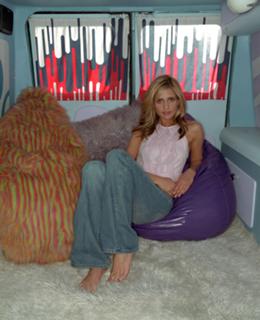 Sarah Michelle Gellar feet photo thumbnail