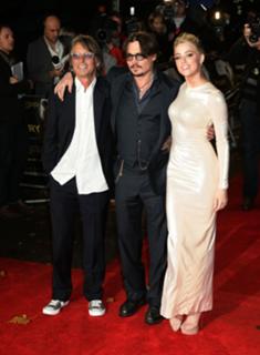 Amber Heard feet photo thumbnail