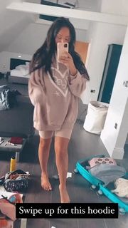 Charlotte Crosby feet photo thumbnail
