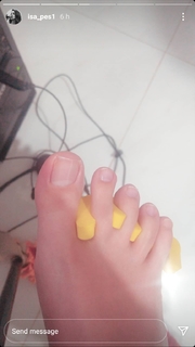 Isa Pes feet photo thumbnail