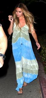 Lauren Conrad feet photo thumbnail
